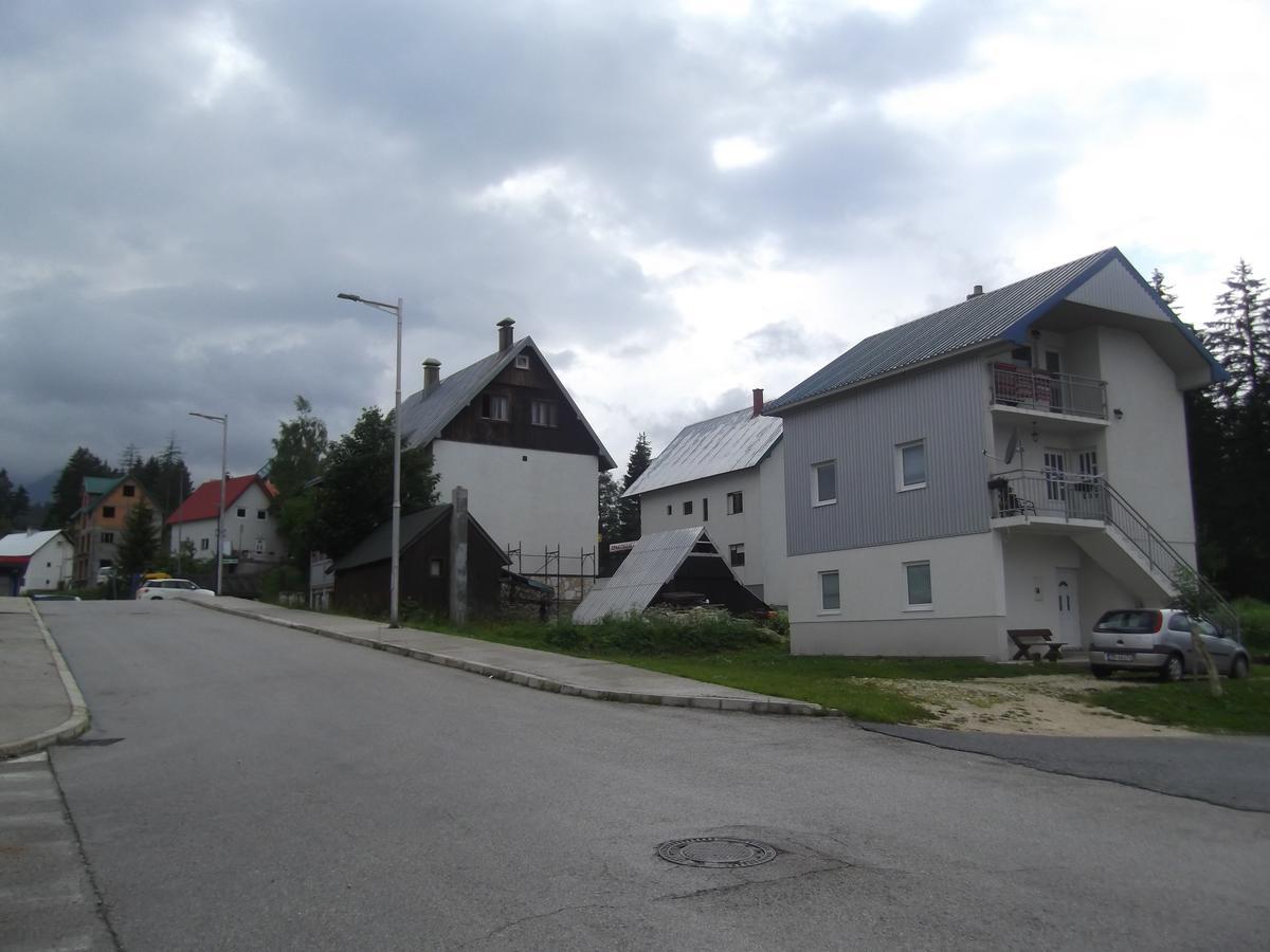 Apartman Lucija Žabljak Buitenkant foto